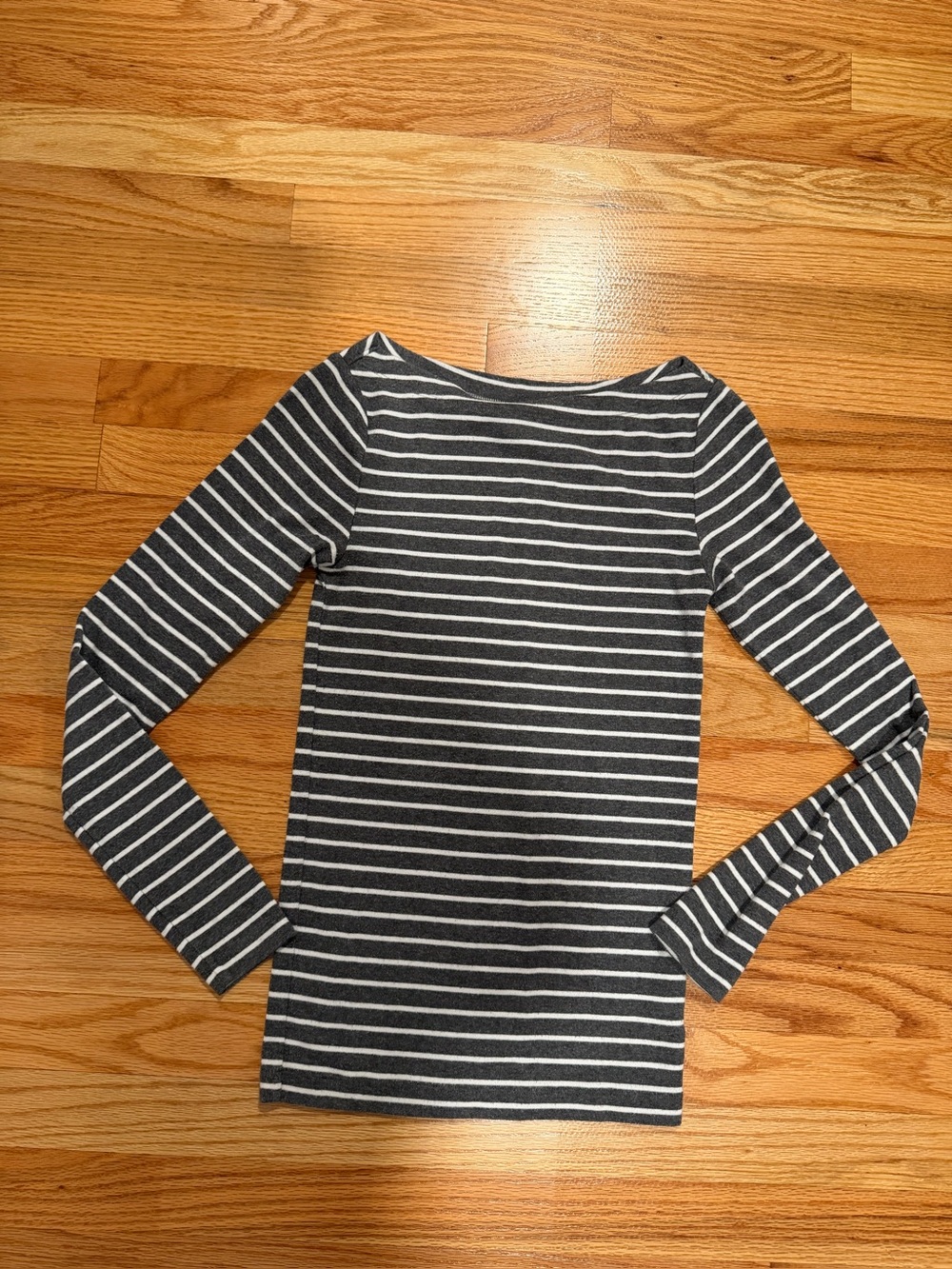 GAP Women’s XS Gray & White Striped Pima Cotton Modal Long Sleeve Top